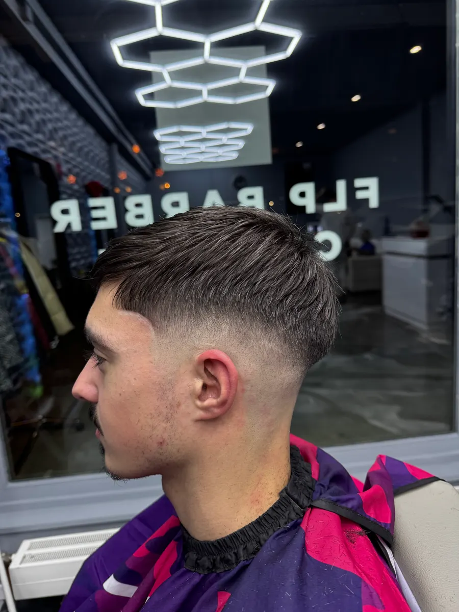 Crop texturé avec dégradé net réalisé chez FLP Barber Concept